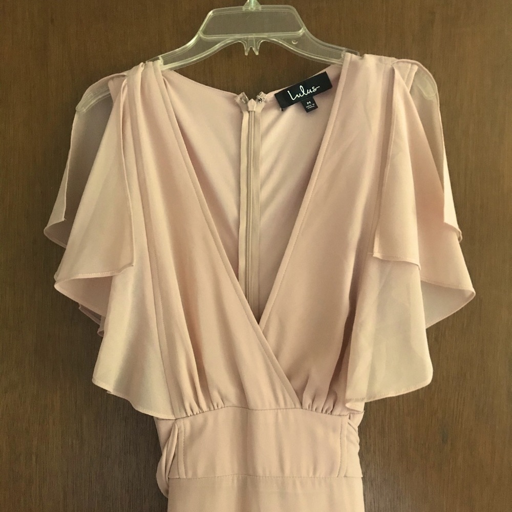 lulus blush bridesmaid dress, flutter sleeves